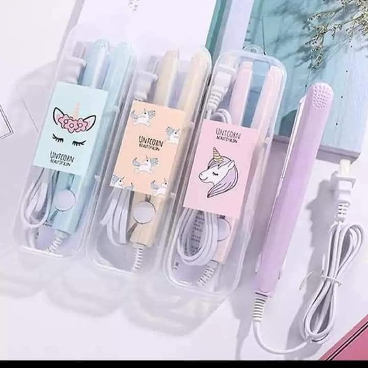 مكواة شعر ميني ✨